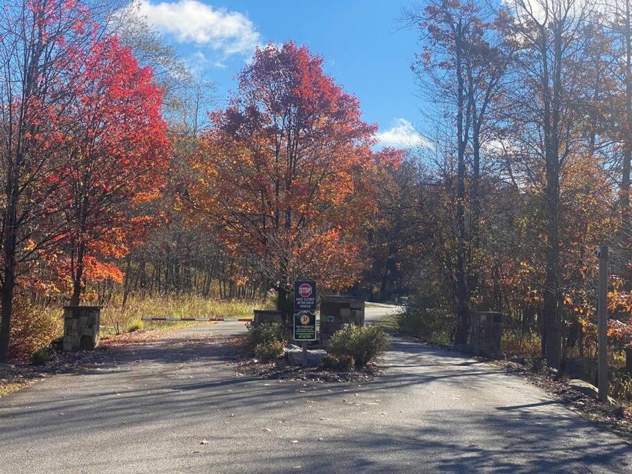 Bella Vista! Amazing Lake Views, Hot Tub, Peleton! Βίλα McHenry Εξωτερικό φωτογραφία